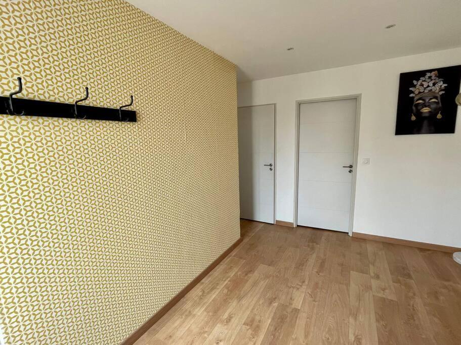 Apartamento Duplex Avec Terrasse Et Parking Perpiñán Exterior foto